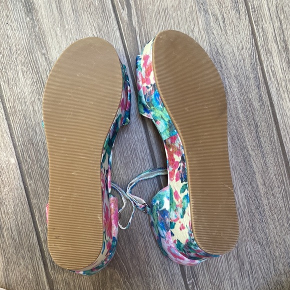 Platform Satin Floral Sandals - Picture 4 of 6